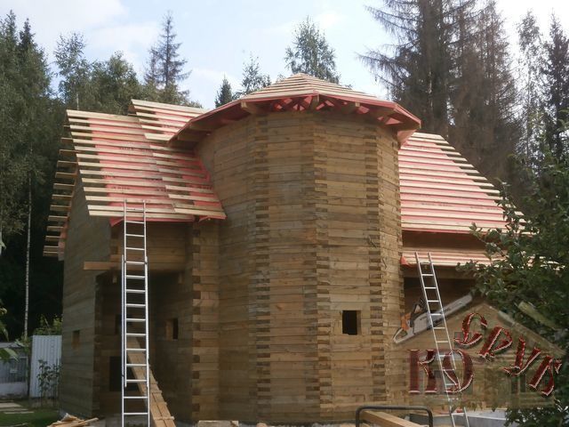 Баня из бруса 7х8 с эркером