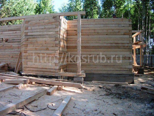 Дом из бруса с эркером